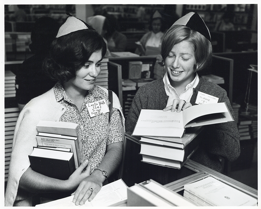 Students Shopping the Dal Bookstore in 1965 when it was located the Chemistry Extension.